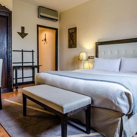 Hotel Temple Понферада Екстериор снимка